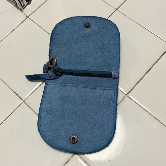 Free People Studded Clip On Wallet Blue Suede New - Picture 8 of 16